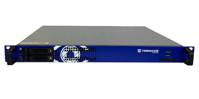 The picture shows the GSS Teracue TAC 2.0 in a 19-inch server housing. The front is in Teracue blue with the Teracue lettering on the right and the sterilized camera symbol in the Teracue eye on the left.